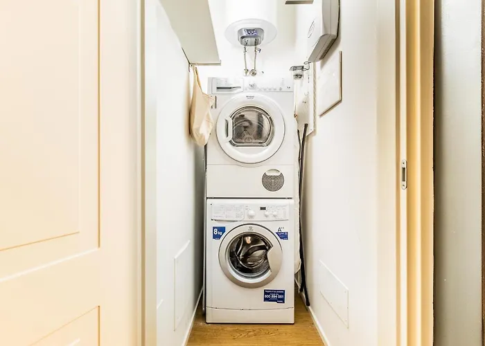 Goldoni House - Duomo 2 K M - Porta Venezia - Linate ميلان