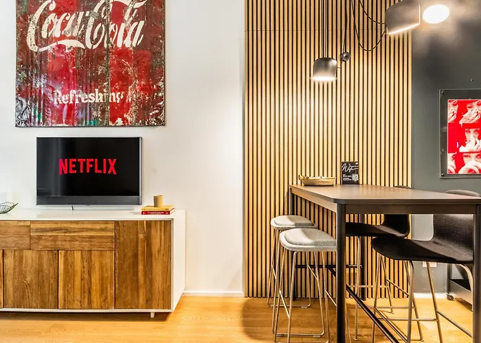 شقة Goldoni House - Duomo 2 K M - Porta Venezia - Linate *