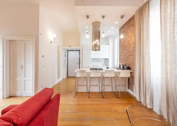 Luxury 3 Bedrooms - B *