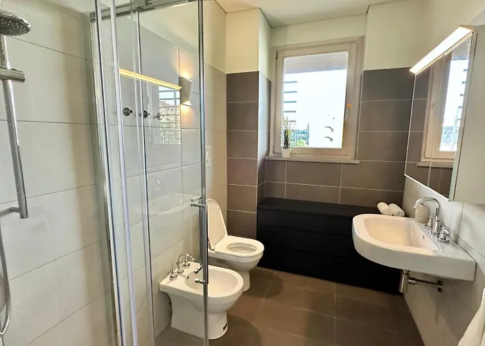 Giax Tower Premium Modern Milanese Flat With Gym Pool View & Box Apartment