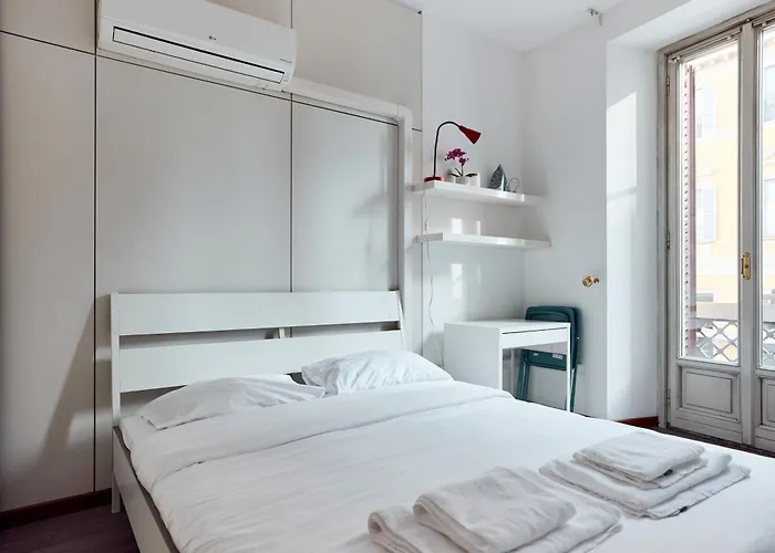 Apartment Corso Venezia View With Private Balcony - Corso Venezia *