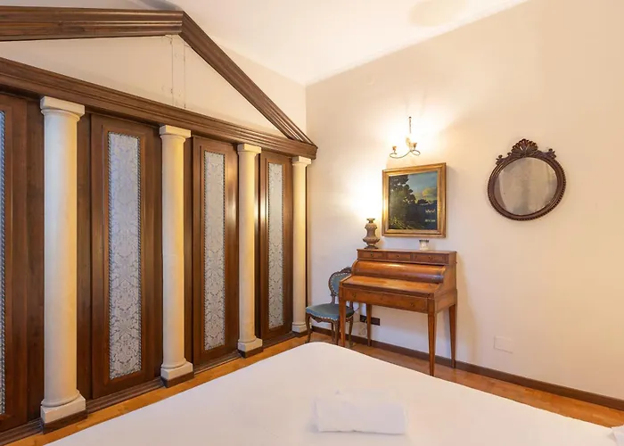 Duomo - Piatti Charme アパート