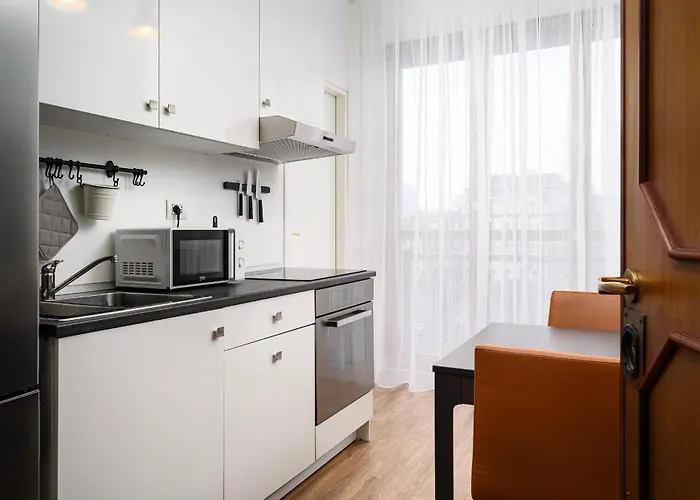 Classbnb - Stylish In The Moscova Area, 250 M From Metro Line M2 Милан