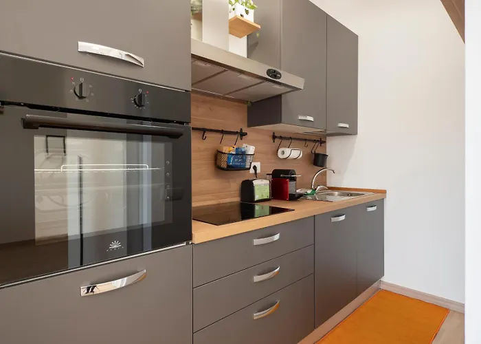 I Host - Belcasule 4 *