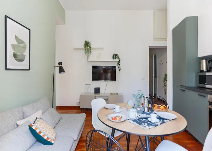 The Rent - Modern Two-bedroom In Porta Romana *