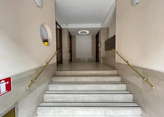 Strambhouse * Milánó