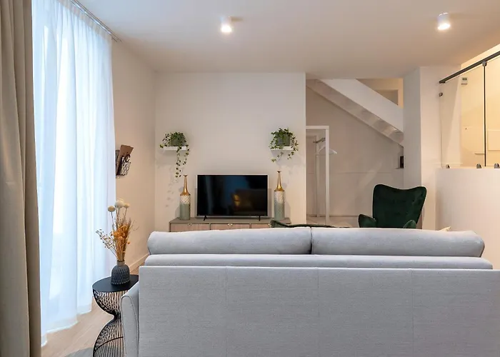 Aiello - Citylife Apartahotel 4*