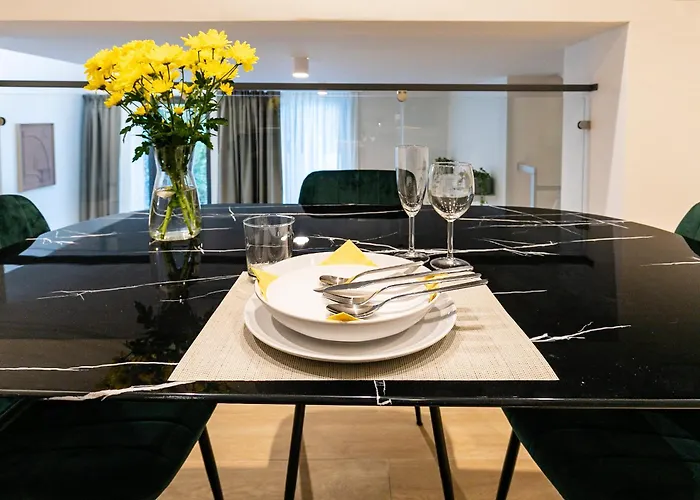 Aiello - Citylife Milán