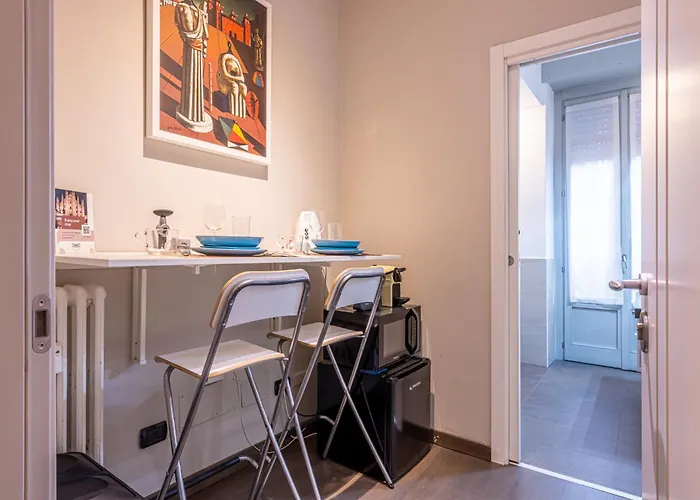 Sant' Ambrogio Flat Lägenhet