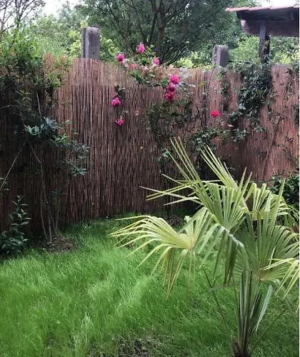 With Terrace And Loft With Garden In Naviglio Pavese Gasthof