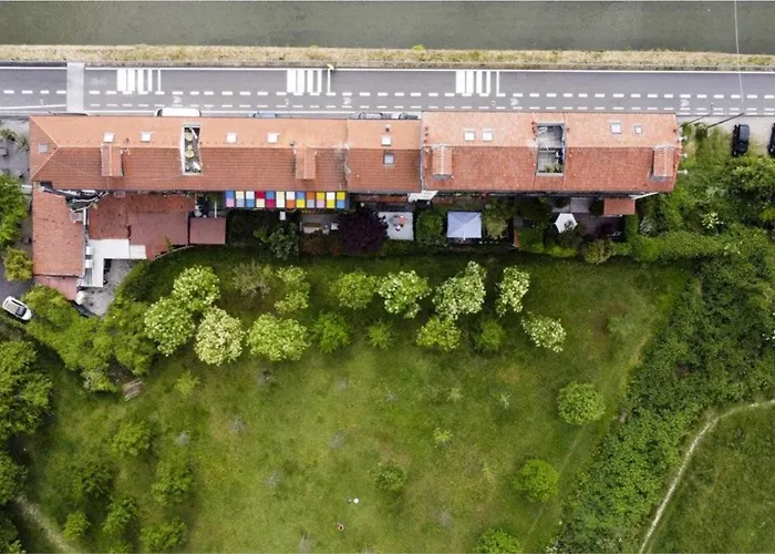 With Terrace And Loft With Garden In Naviglio Pavese *