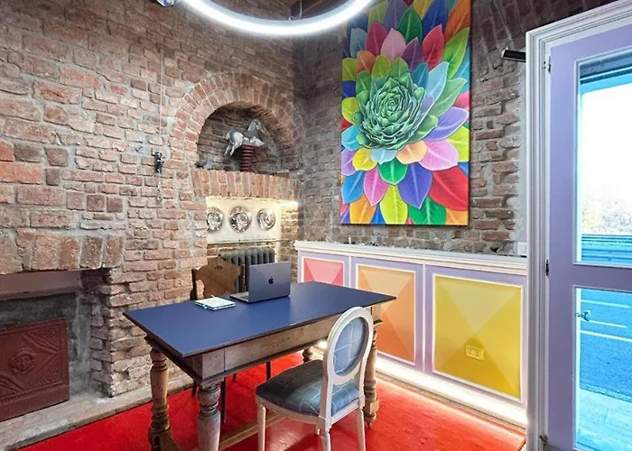 With Terrace And Loft With Garden In Naviglio Pavese *