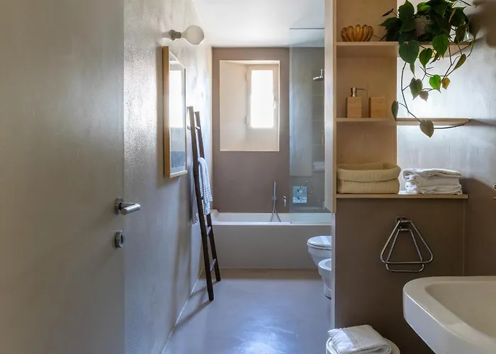 Arco Della Pace Charme