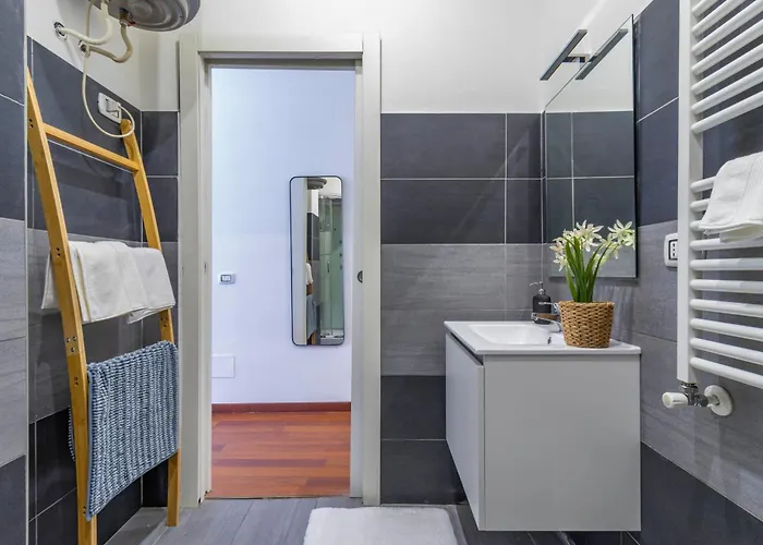 Stradivarius House - Carozzi * Mailand