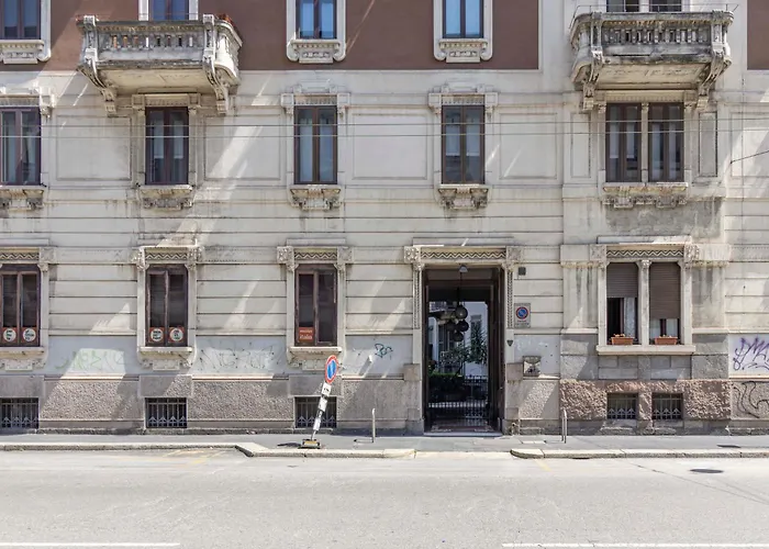 Stradivarius House - Carozzi Milão