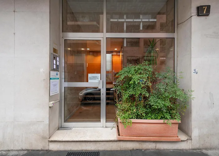 Longhena, 7 - Total White Milano