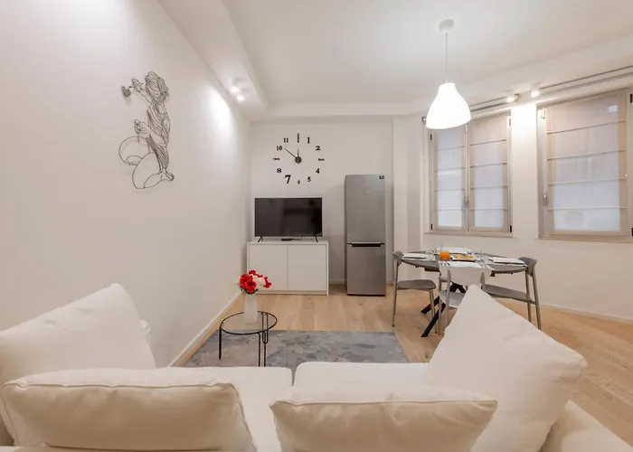 Longhena, 7 - Total White *