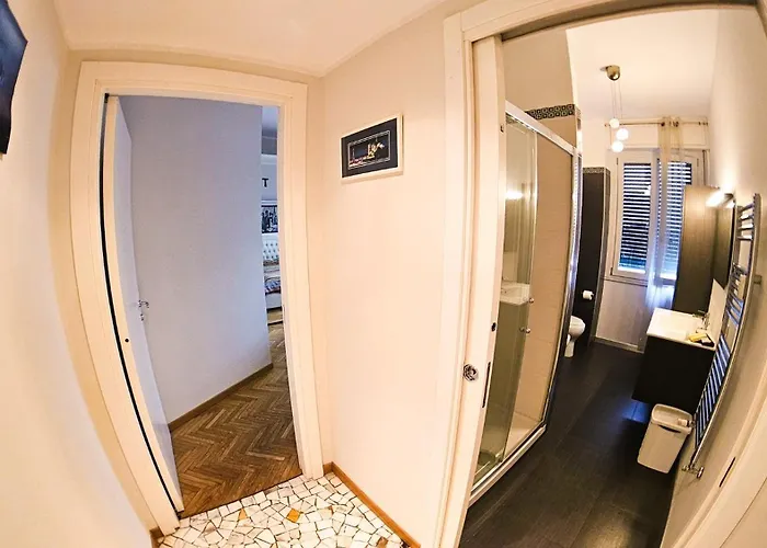 Sunny's House * מילאנו