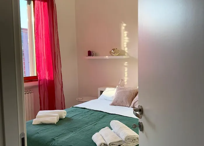 Navigli Metro4-tram2-naviglio Grande Appartamento