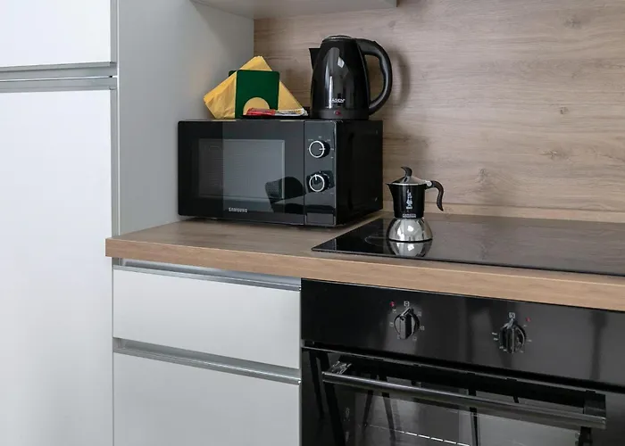 Aiello - Citylife Apartahotel