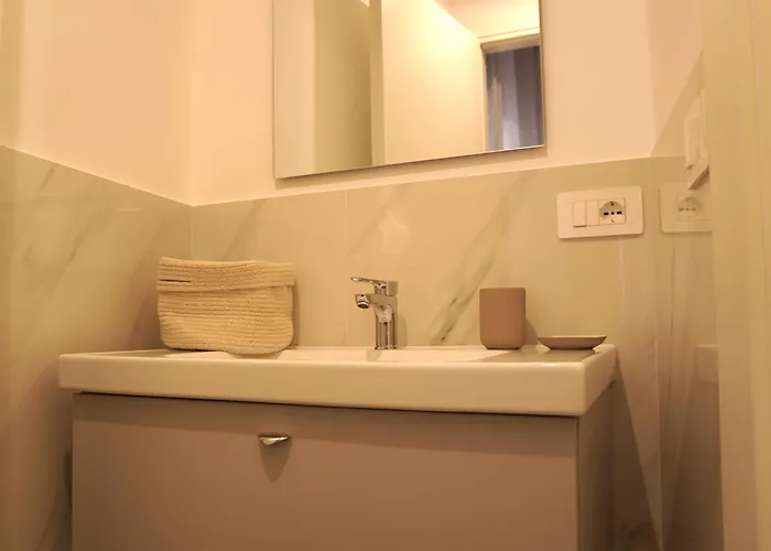 شقة Sonnino Portello - At Your Place