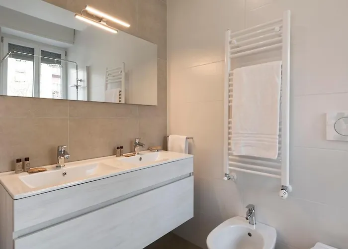 Bright 2 Bedrooms And 2 Bathrooms - B Apartamento *