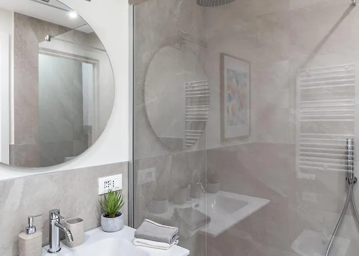 Ampi Monolocali In Via Pirandello - Washington *