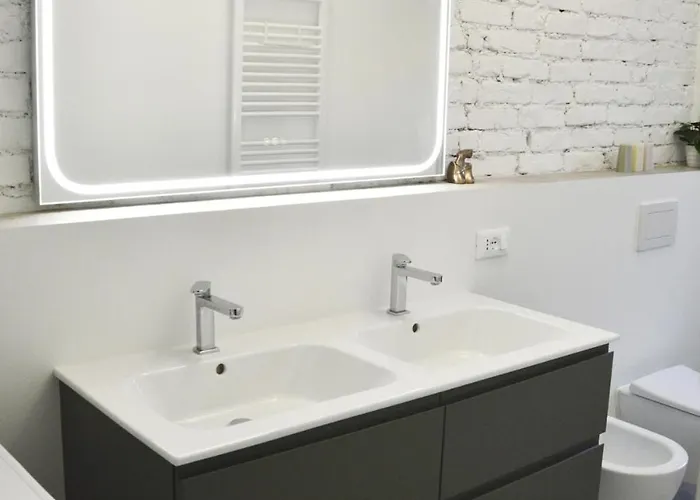 Апартаменты Amazing View On Navigli