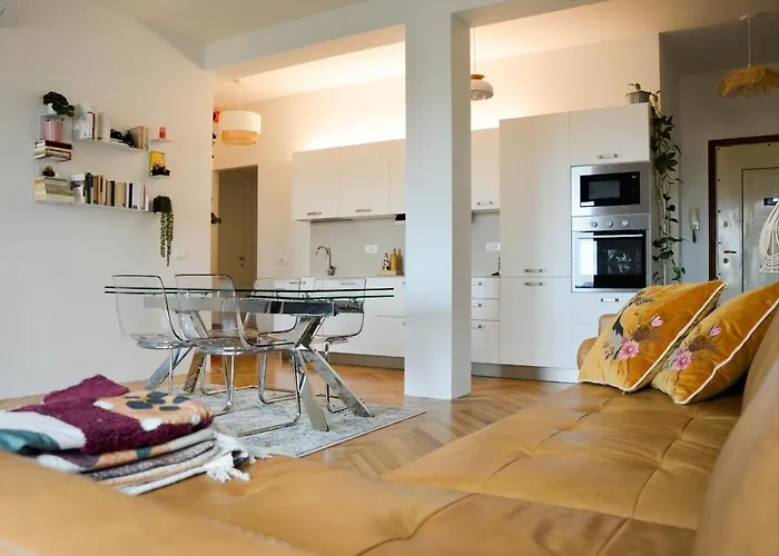 Amazing View On Navigli Апартаменты Милан