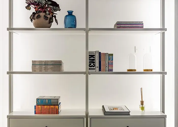 Design And Silence - Wide Renovated 2 Stops Form Milán