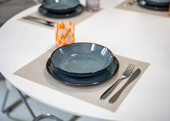 Design And Silence - Wide Renovated 2 Stops Form Apartmán