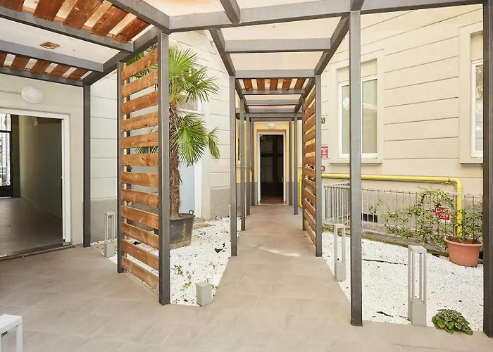 - Modern Flat * Milano