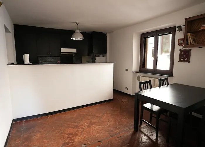 Very Vintage Milanese