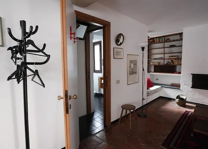 Very Vintage Milanese *