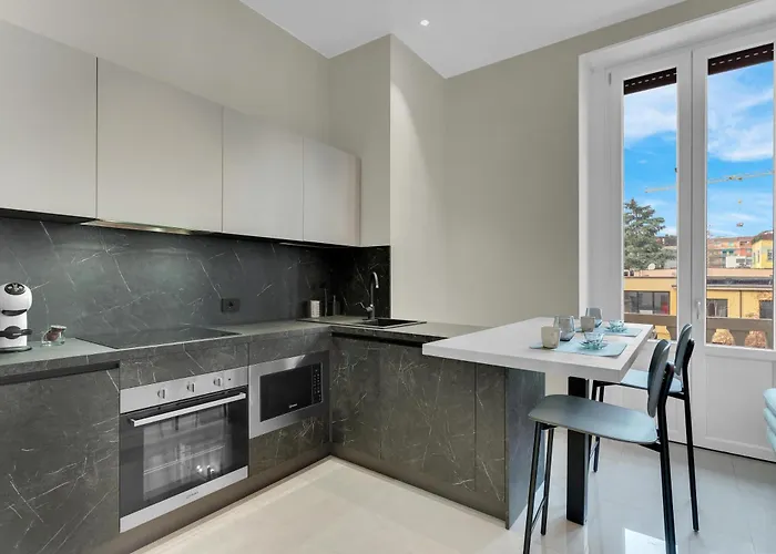 Luxury Fiera Lotto M1 * Milan