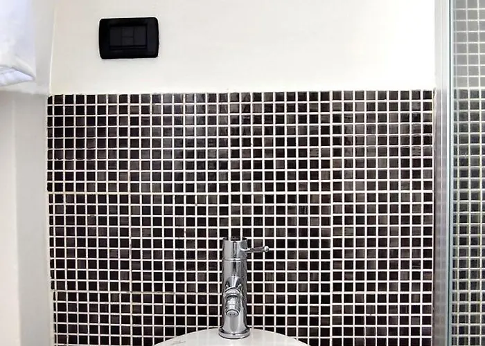 Monolocale In Quartiere Nolo アパート