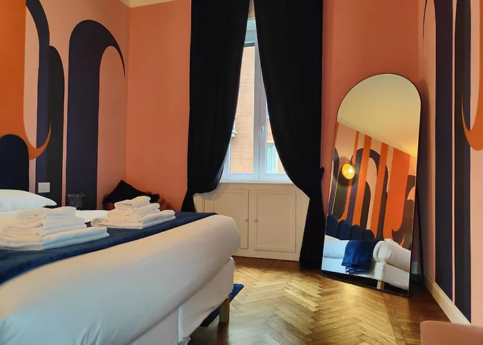 9 Guests 2 Together 2 And 3 Floor With, 4 Bedrooms, 4 Baths In Downtown With Ac, Wifi And Subway M1 M2 Airport Connected * Милан