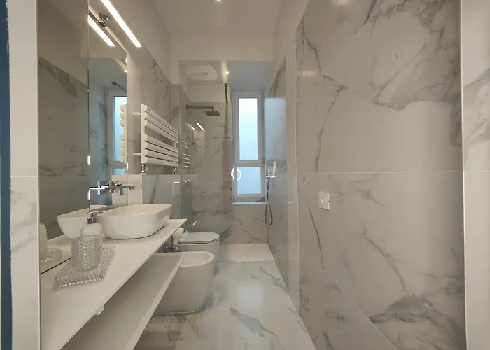 9 Guests 2 Together 2 And 3 Floor With, 4 Bedrooms, 4 Baths In Downtown With Ac, Wifi And Subway M1 M2 Airport Connected Апартаменты