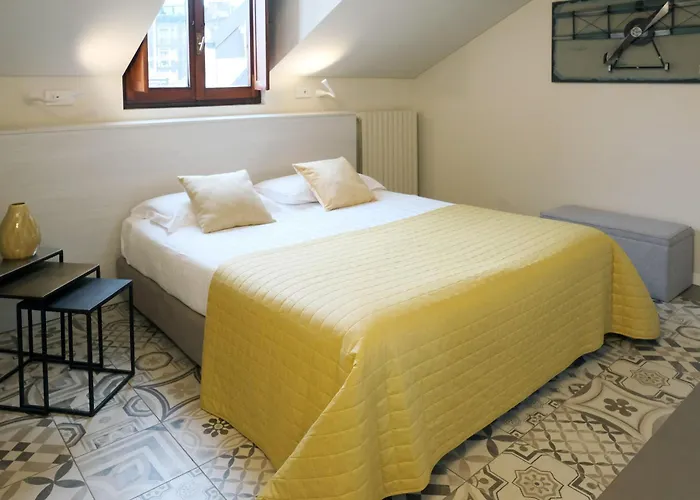 Comecasa Duomo Exclusive 2 Bedrooms * Milano