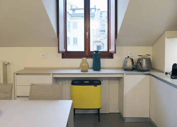 Lejlighed Comecasa Duomo Exclusive 2 Bedrooms Milano