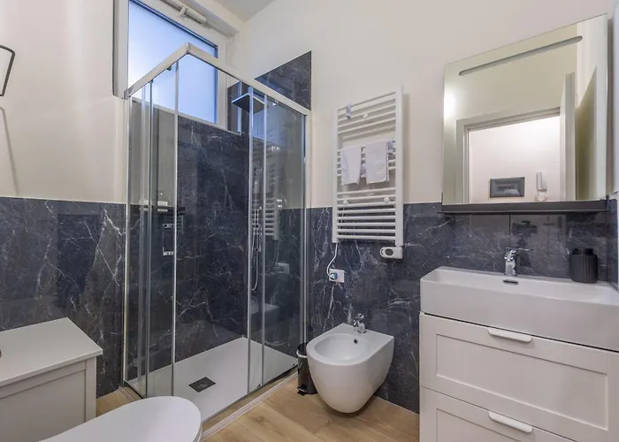 - San Siro Corner, With Private Parking