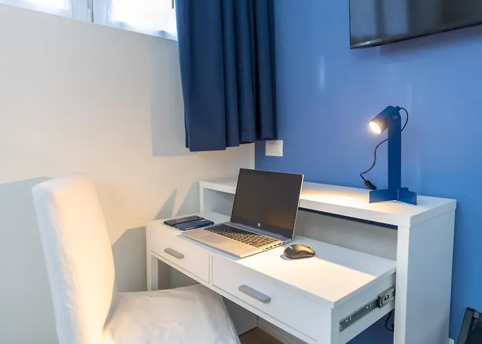 - San Siro Corner, With Private Parking *