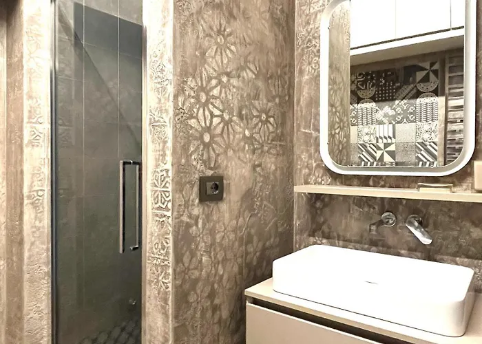 Duomo Center Art Living *