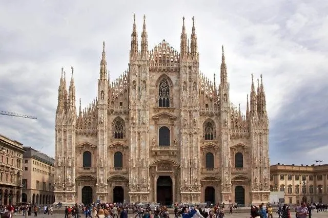 Duomo 10 Min - Lovely In The Center Daire *
