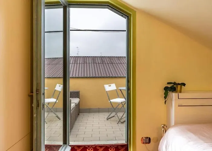 10' From Station-300 M From The Metro Lägenhet Milano