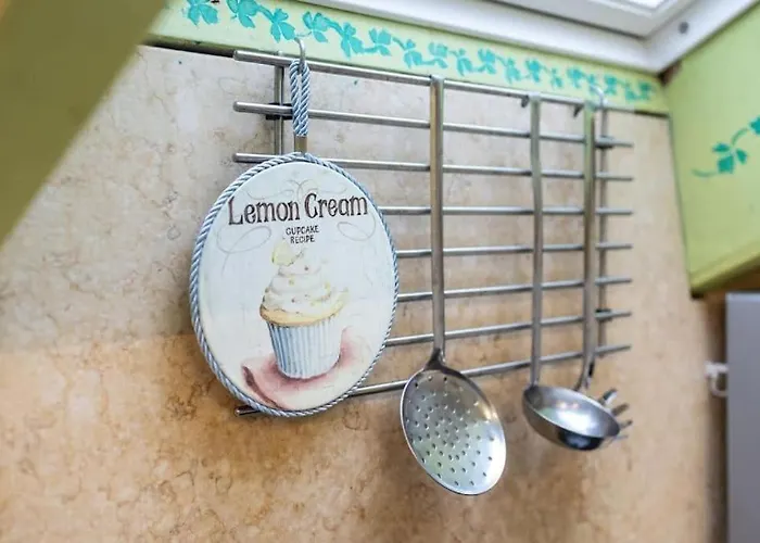 10' From Station-300 M From The Metro * Milano