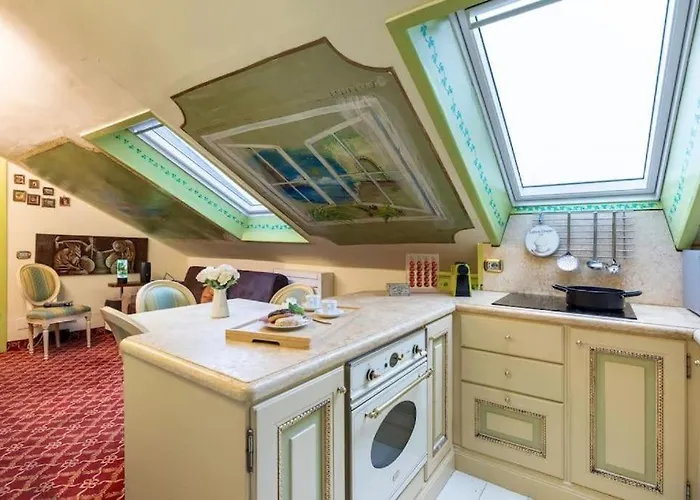 10' From Station-300 M From The Metro Apartman