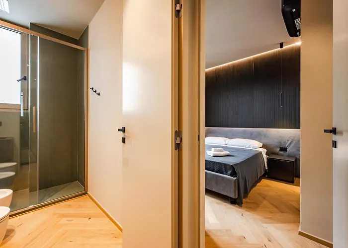 Luxury With View Steps From The Duomo Milan