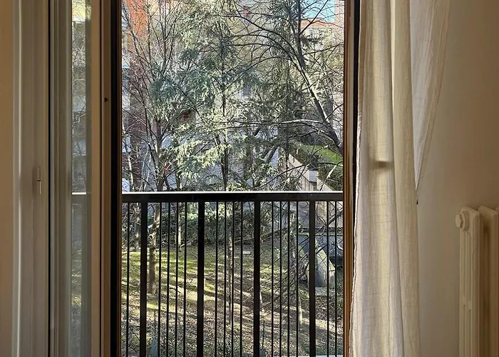 아파트 Moderno E Accogliente Bilocale Metro 4 Frattini Con Aria Condizionata E 15 Minutes To Center *