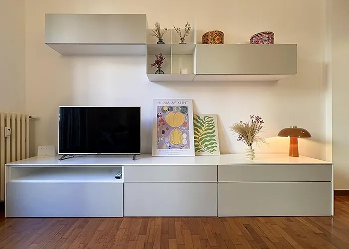 Moderno E Accogliente Bilocale Metro 4 Frattini Con Aria Condizionata E 15 Minutes To Center *